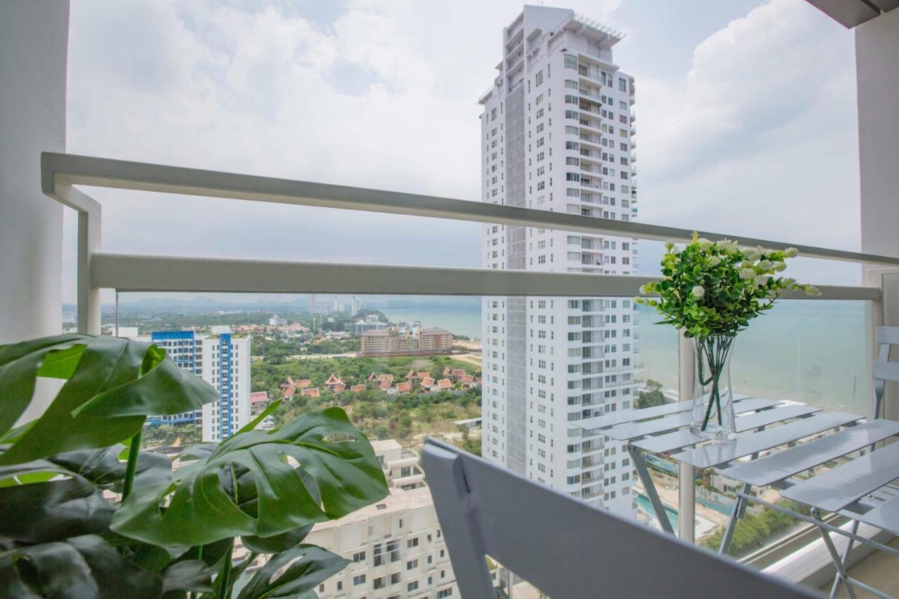 Veranda Residence Pattaya By Boom Na Chom Thian Esterno foto