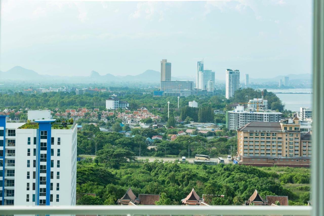 Veranda Residence Pattaya By Boom Na Chom Thian Esterno foto